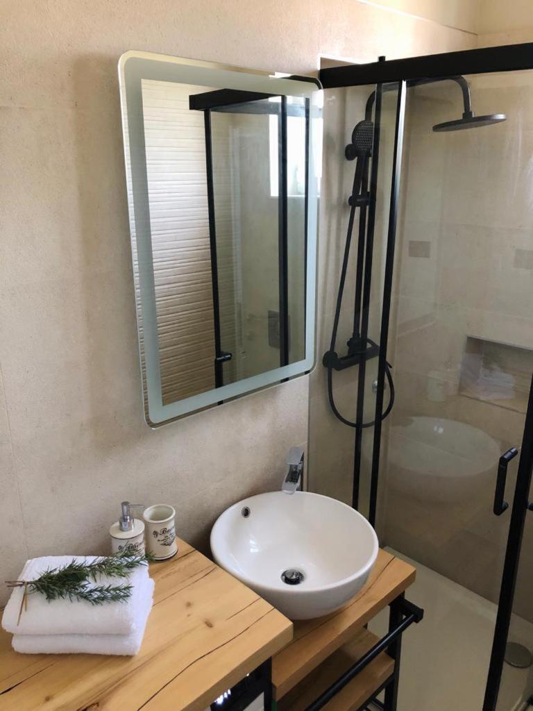 Golden View Luxury Apartment มาสลีนิตซา ภายนอก รูปภาพ